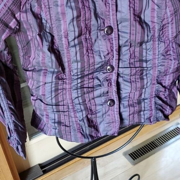 Christopher & Banks Full Buttoned Purple Hues Rushed Crepe Sz. M Jacket - Picture 4 of 8